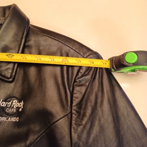 Vintage Hard Rock Cafe Women's Leather Jacket - Picture 10 of 16